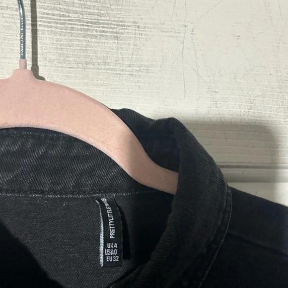 Pretty little thing Cinched Waist Long Sleeve Denim Dress - Picture 5 of 5